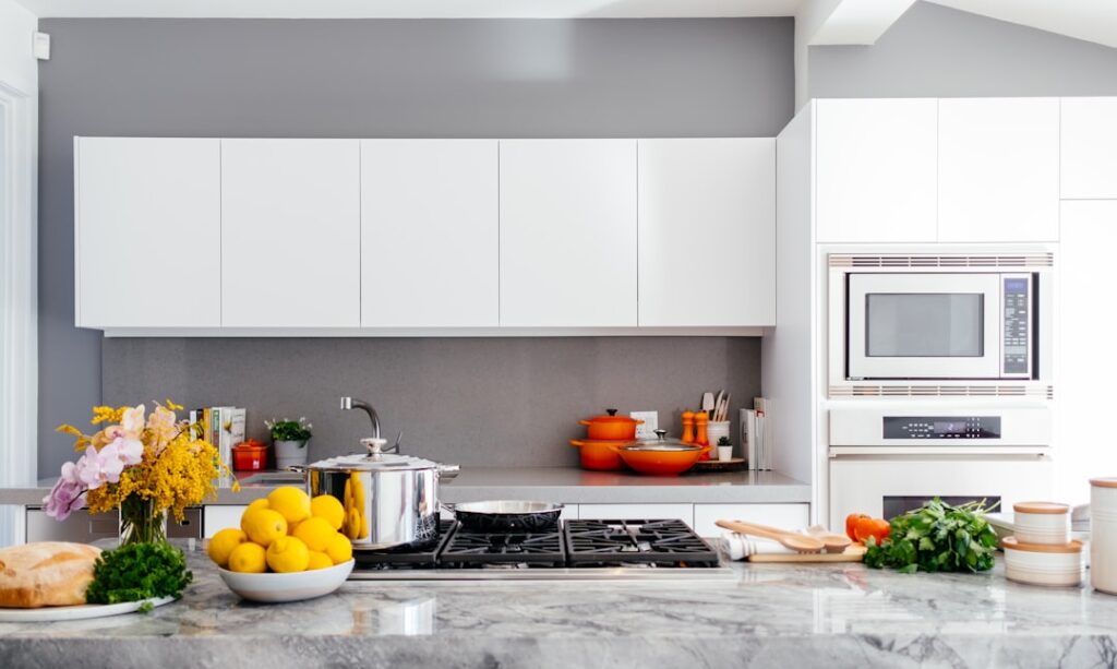 The Ultimate Guide to Choosing the Ideal Kitchen Countertop Material